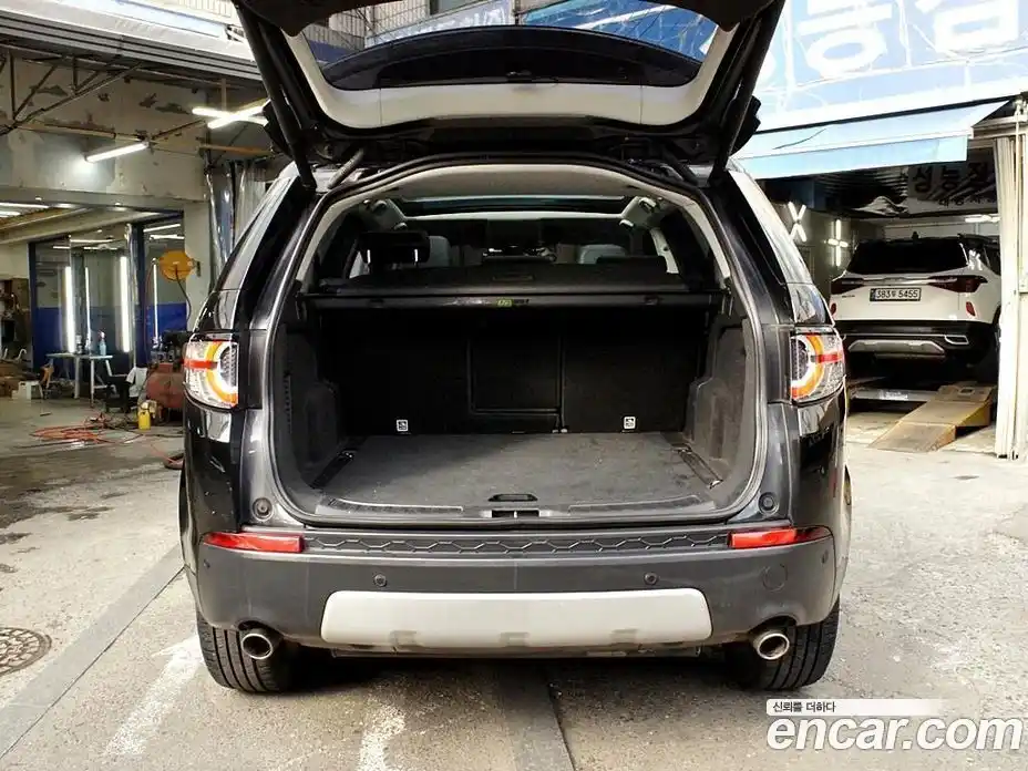 Land Rover Discovery Sport 2016 2.0 автомат (гидро), фото 17