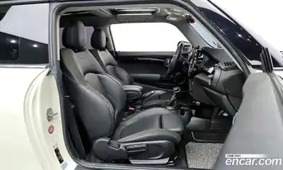 Mini Cooper 2015 2.0 автомат (гидро), миниатюра 11