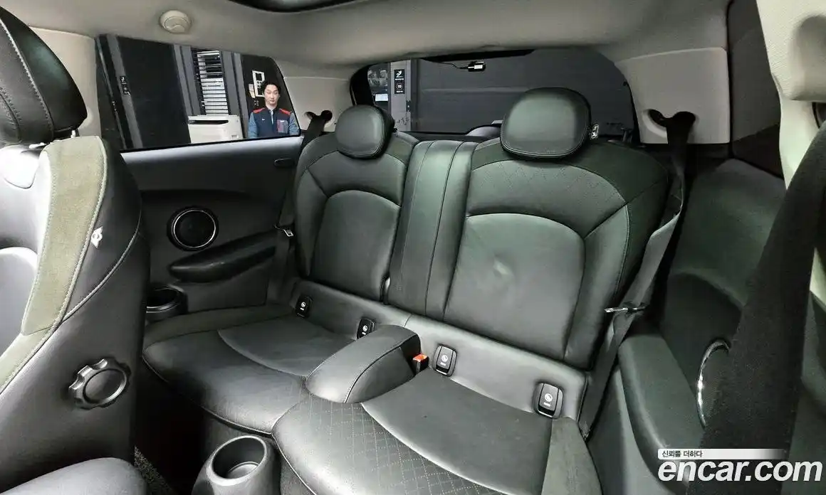 Mini Cooper 2015 2.0 автомат (гидро), фото 12