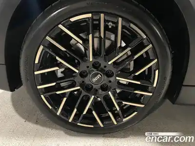 Mini Cooper 2024 2.0 автомат (гидро), миниатюра 5