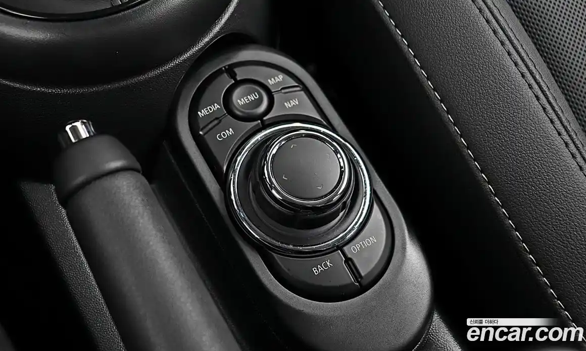 Mini Cooper 2024 1.5 автомат (гидро), фото 15