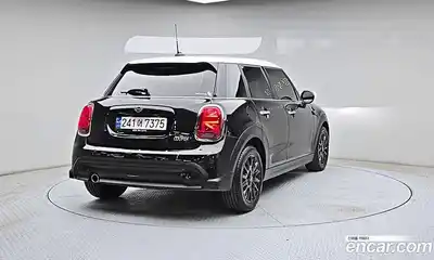 Mini Cooper 2024 1.5 автомат (гидро), миниатюра 2