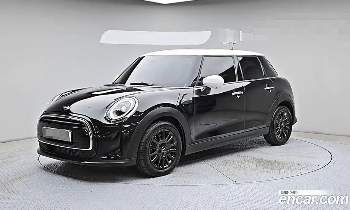 Mini Cooper 2024 1.5 автомат (гидро), фото 3