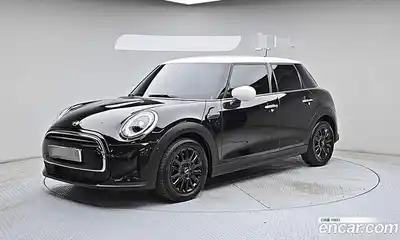 Mini Cooper 2024 1.5 автомат (гидро), миниатюра 3