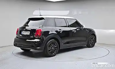 Mini Cooper 2024 1.5 автомат (гидро), миниатюра 4