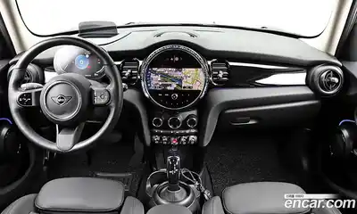 Mini Cooper 2024 1.5 автомат (гидро), миниатюра 9