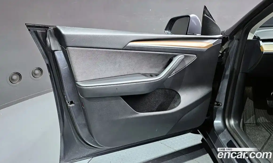 Tesla Model Y 2023 0.2 гидро, фото 14