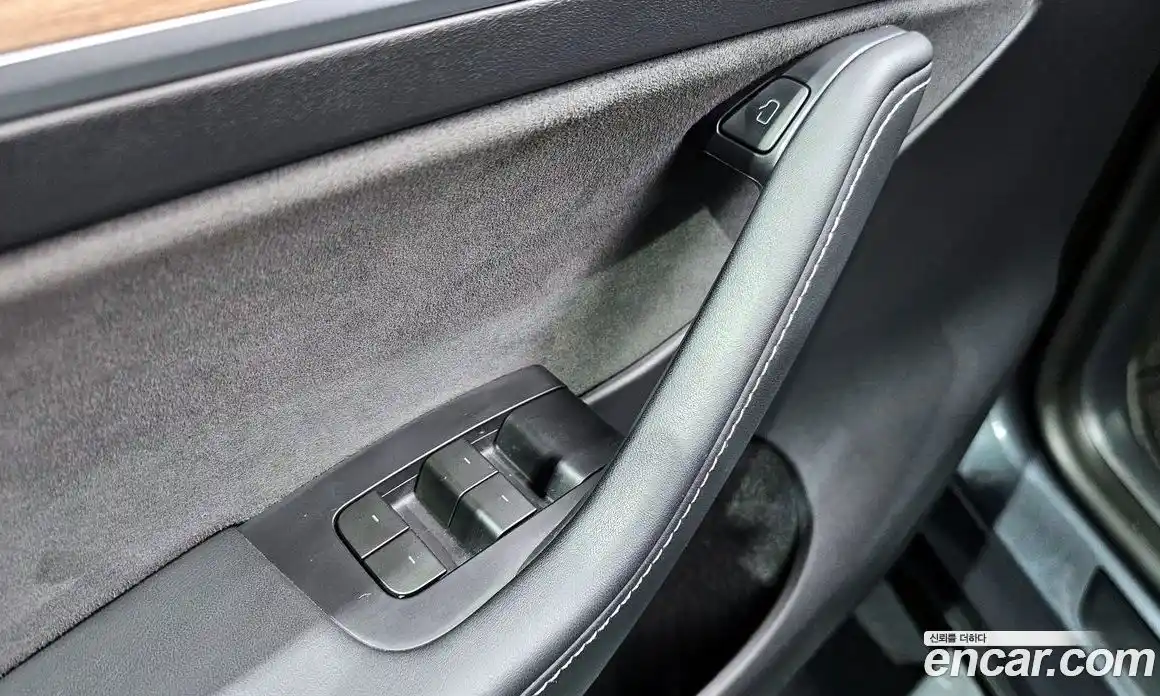 Tesla Model Y 2023 0.2 гидро, фото 27