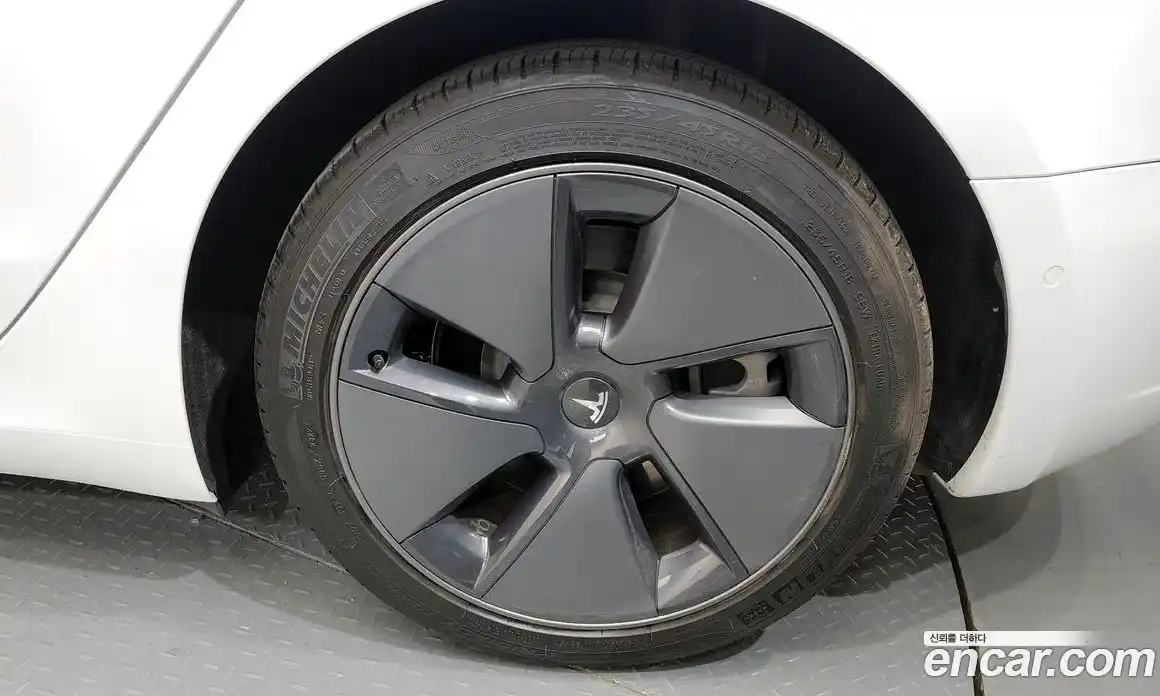 Tesla Model 3 2020 0.1 гидро, фото 5