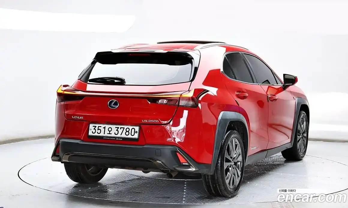 Lexus UX 2020 2.0 гидро, фото 3