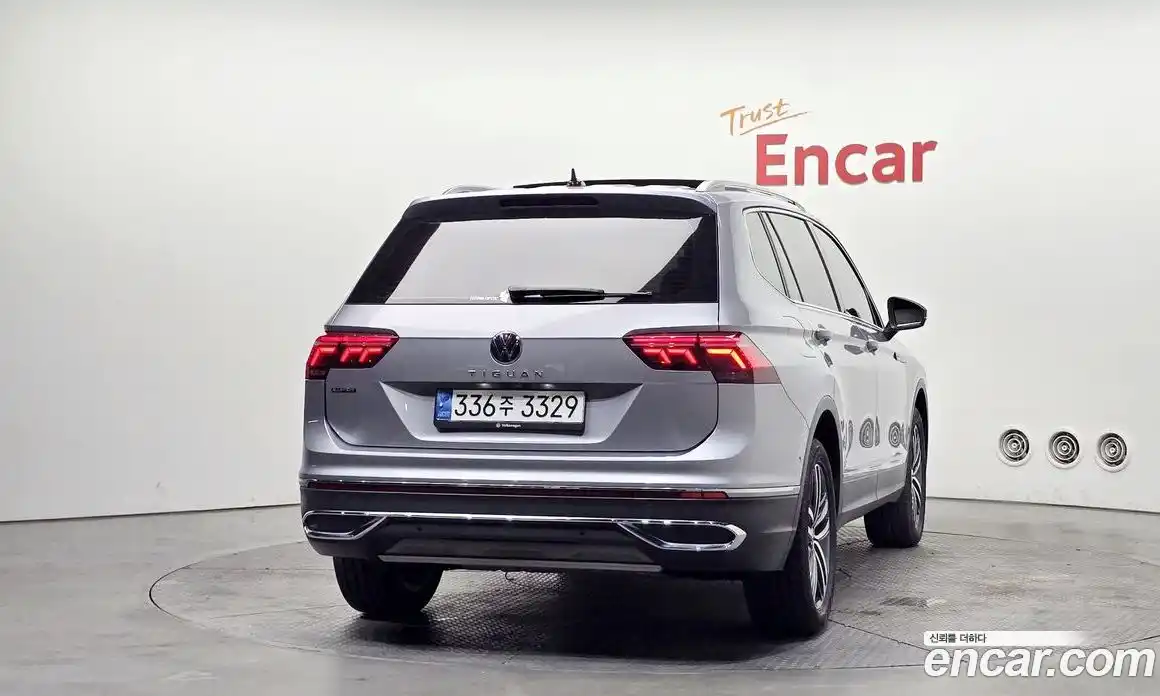 Volkswagen Tiguan 2022 2.0 автомат (гидро), фото 4