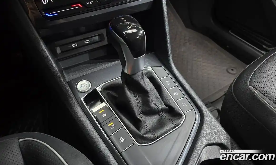 Volkswagen Tiguan 2022 2.0 автомат (гидро), фото 9