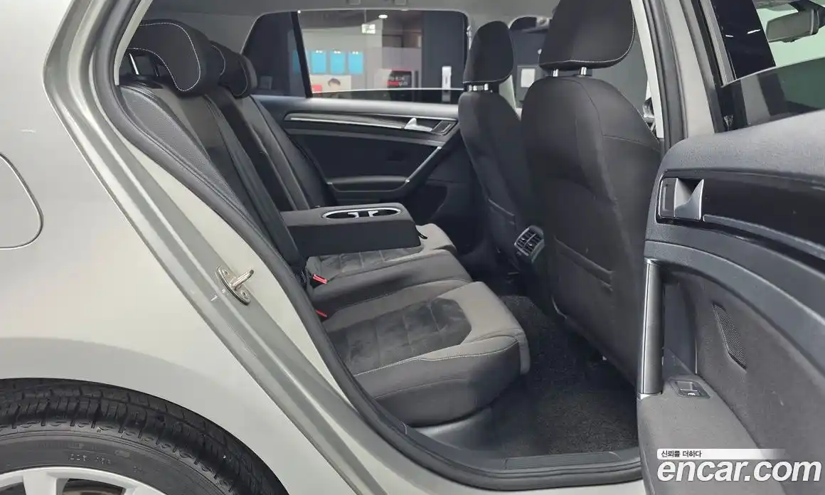 Volkswagen Golf 2015 1.4 автомат (гидро), фото 12