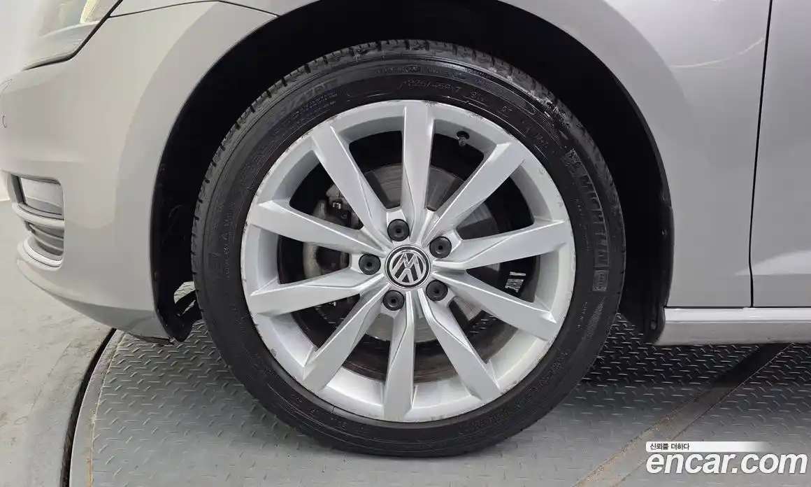 Volkswagen Golf 2015 1.4 автомат (гидро), фото 5