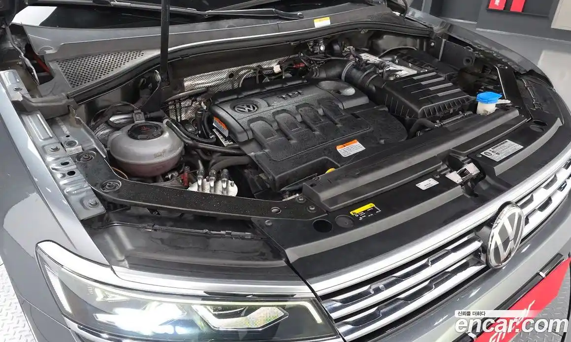 Volkswagen Tiguan 2018 2.0 автомат (гидро), фото 6