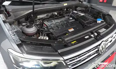 Volkswagen Tiguan 2018 2.0 автомат (гидро), миниатюра 6