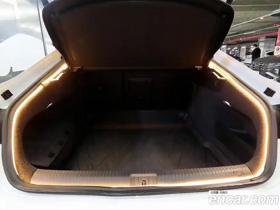 Volkswagen Arteon 2019 2.0 автомат (гидро), фото 17