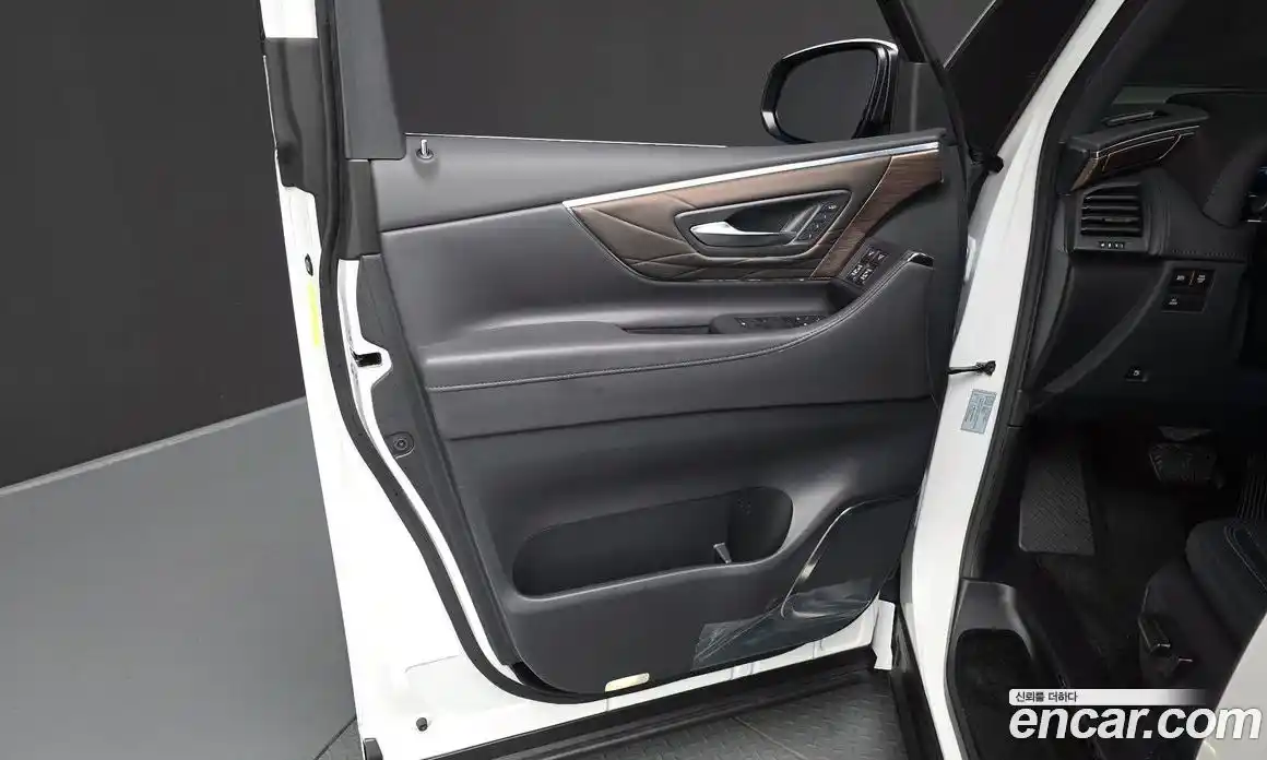 Toyota Alphard 2025 2.5 гидро, фото 14