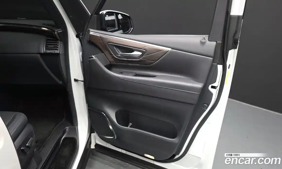 Toyota Alphard 2025 2.5 гидро, фото 15