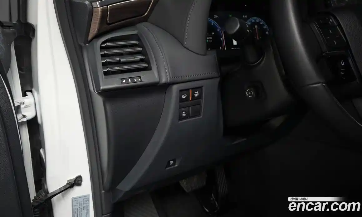 Toyota Alphard 2025 2.5 гидро, фото 19