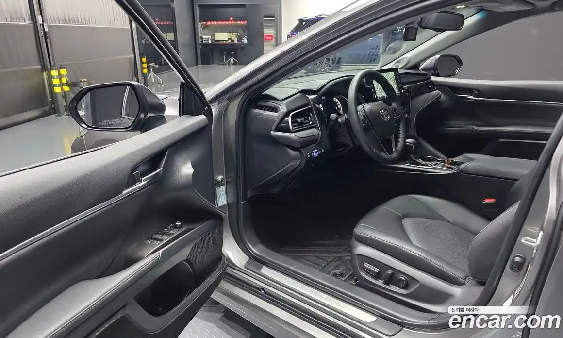 Toyota Camry 2024 2.5 гидро, фото 13