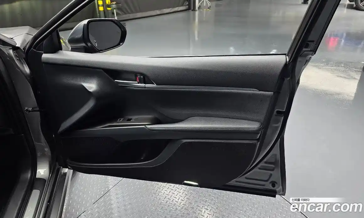 Toyota Camry 2024 2.5 гидро, фото 14