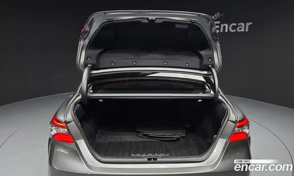 Toyota Camry 2024 2.5 гидро, фото 26