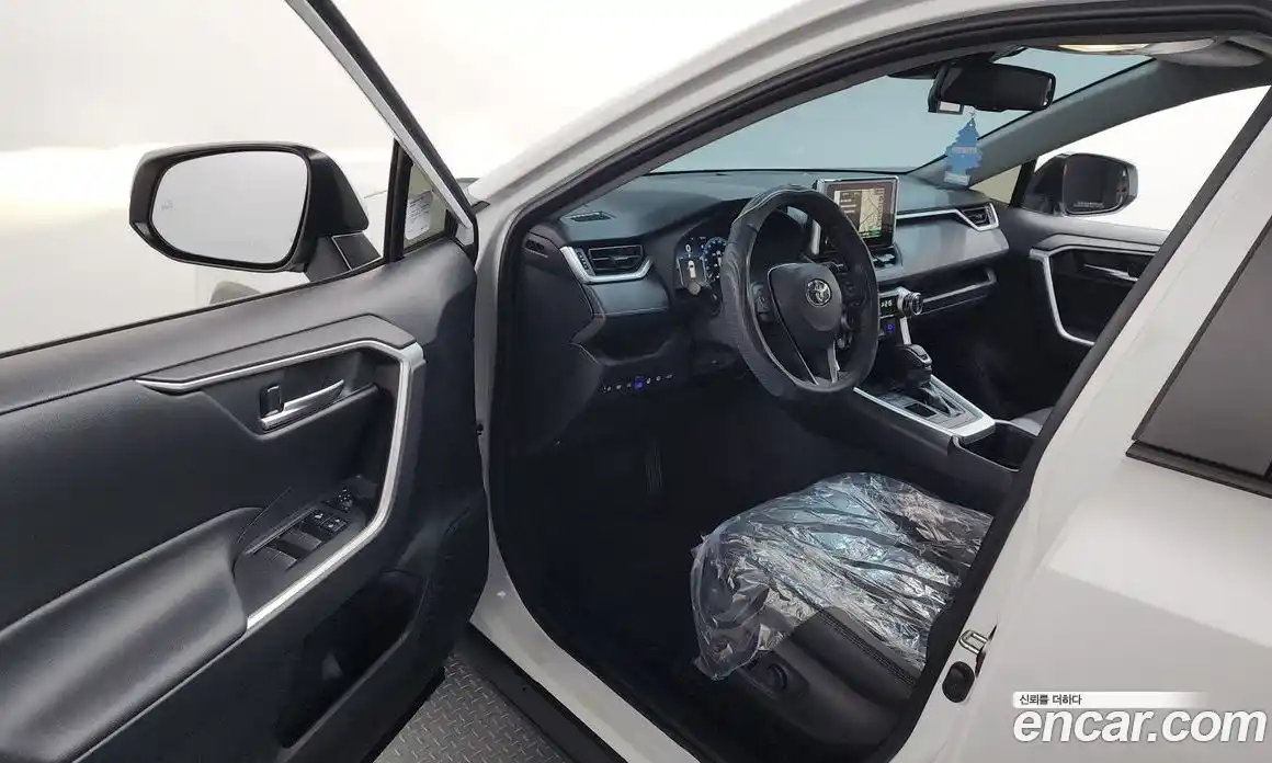 Toyota RAV4 2024 2.5 гидро, фото 13