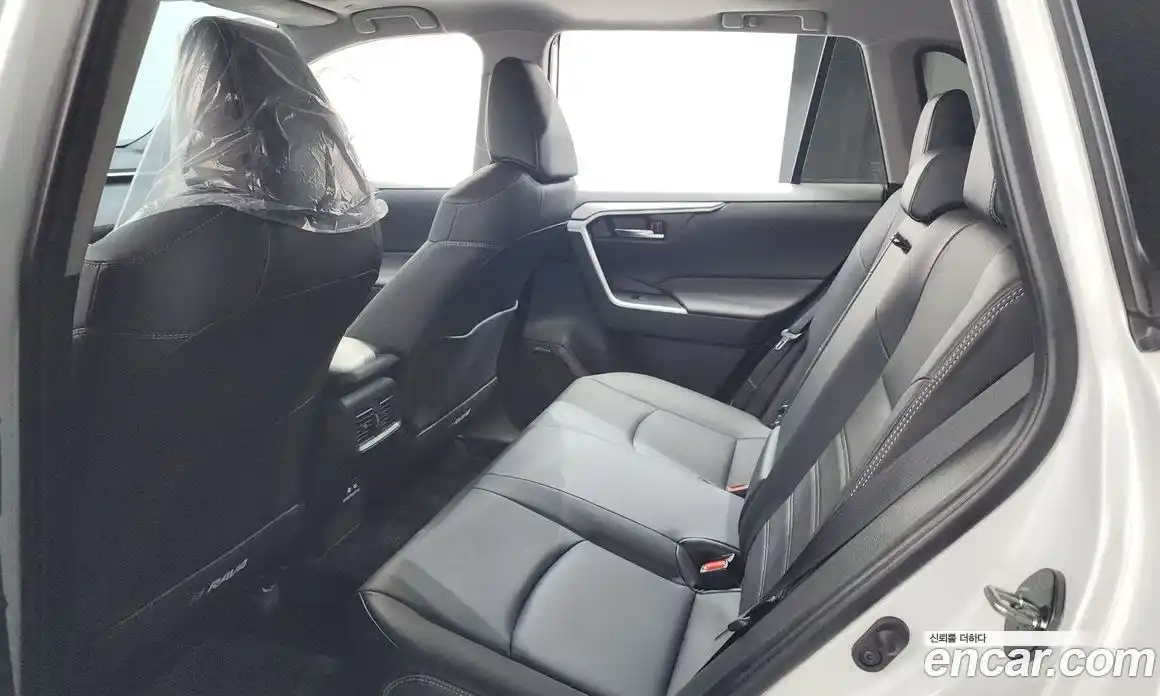 Toyota RAV4 2024 2.5 гидро, фото 17