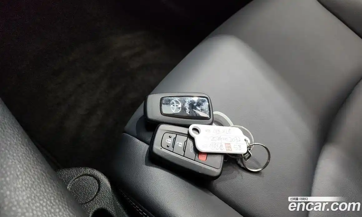Toyota RAV4 2024 2.5 гидро, фото 21