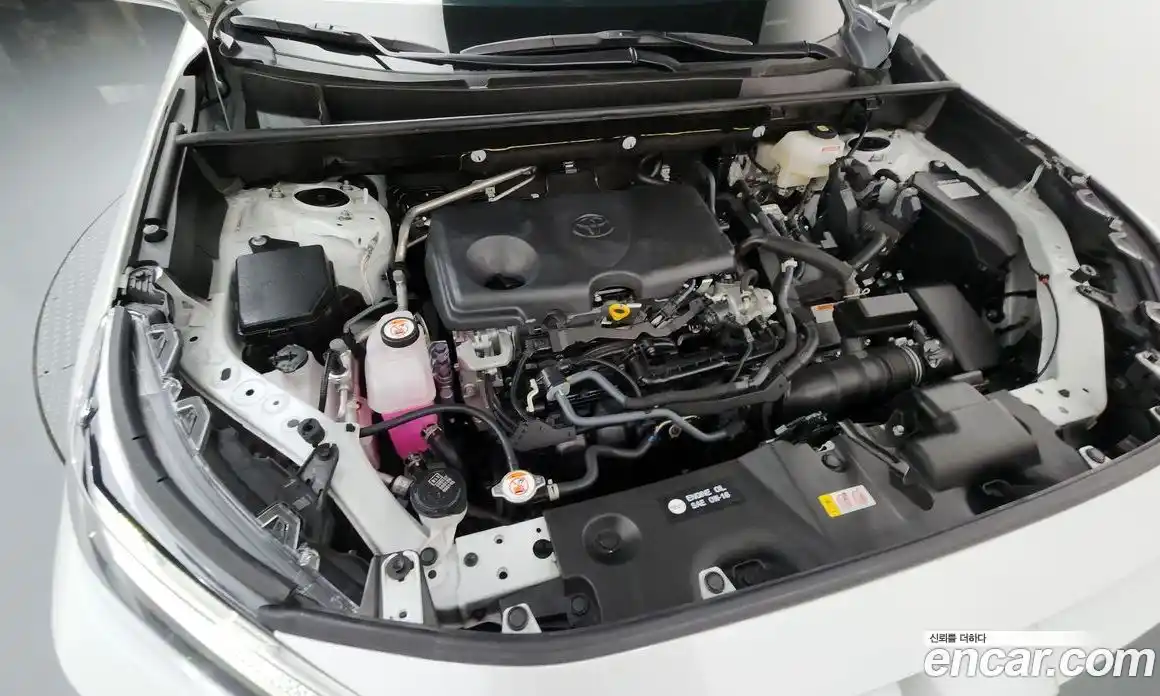 Toyota RAV4 2024 2.5 гидро, фото 6