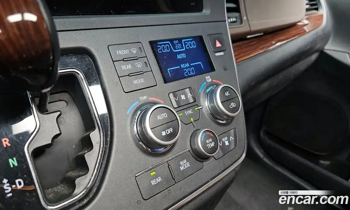 Toyota Sienna 2015 3.5 гидро, фото 15