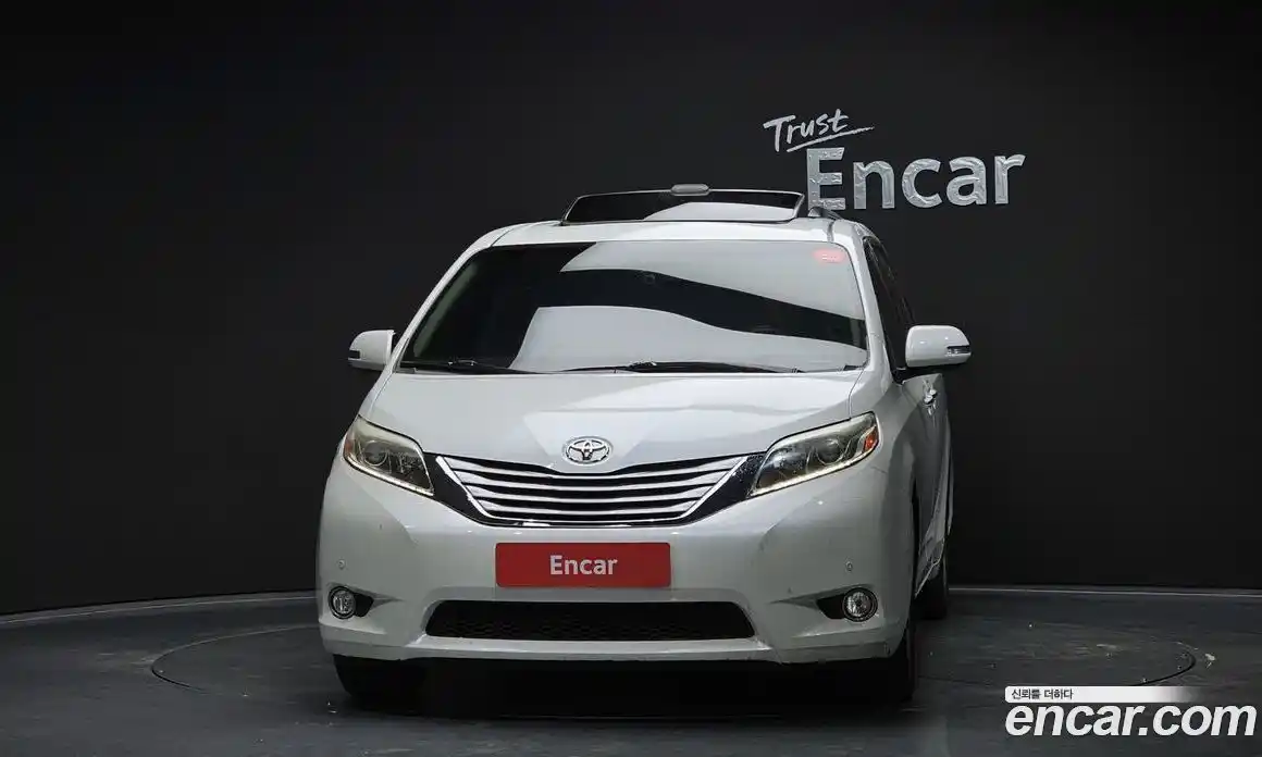 Toyota Sienna 2015 3.5 гидро, фото 3