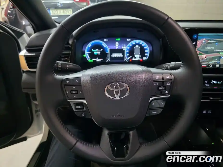 Toyota Camry 2025 2.5 гидро, фото 11