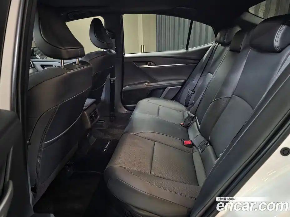 Toyota Camry 2025 2.5 гидро, фото 15