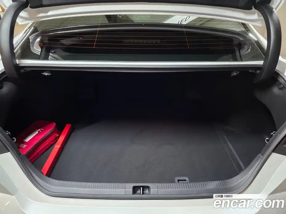 Toyota Camry 2025 2.5 гидро, фото 16