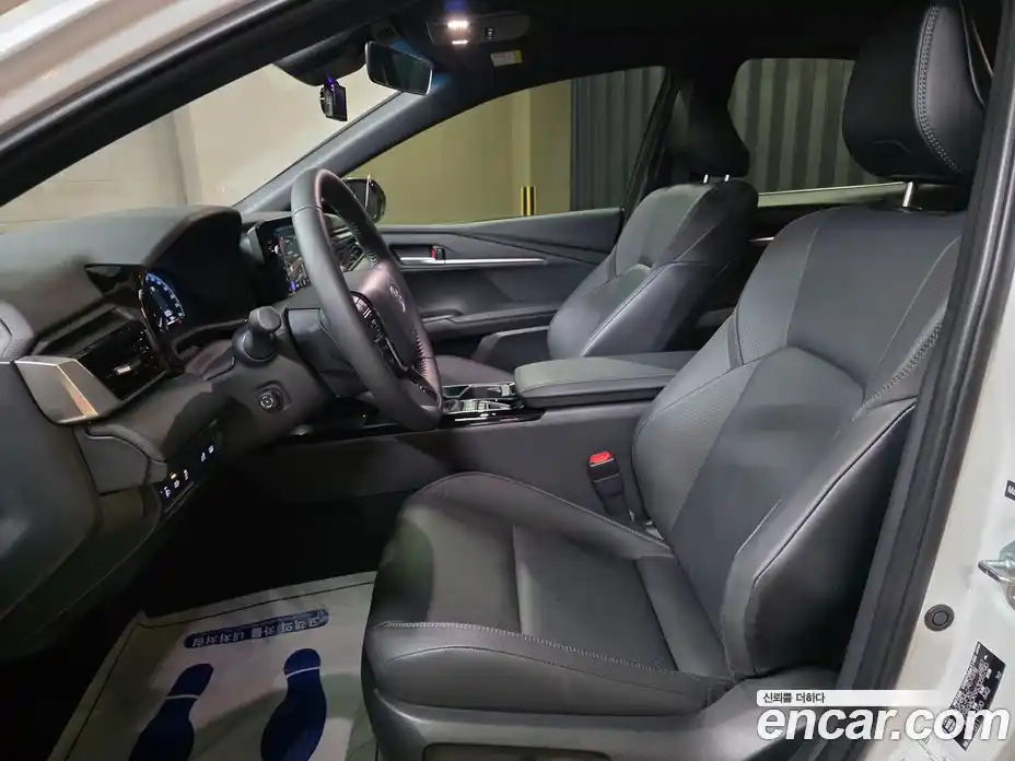 Toyota Camry 2025 2.5 гидро, фото 10