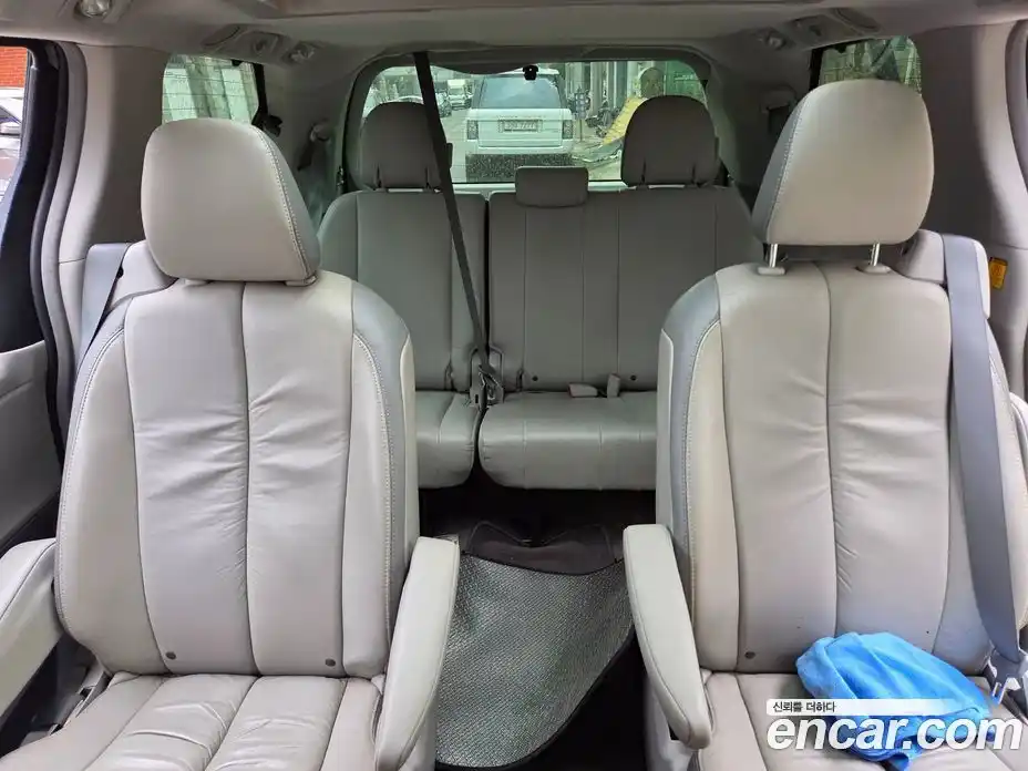Toyota Sienna 2012 3.5 гидро, фото 8