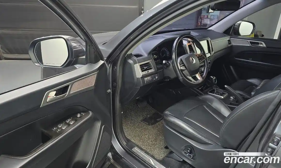SsangYong Rexton 2018 2.2 автомат (гидро), фото 10