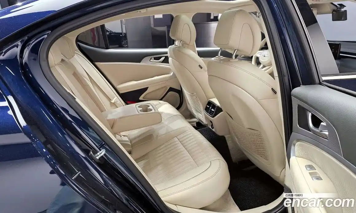 Genesis G70 2020 2.0 автомат (гидро), фото 17