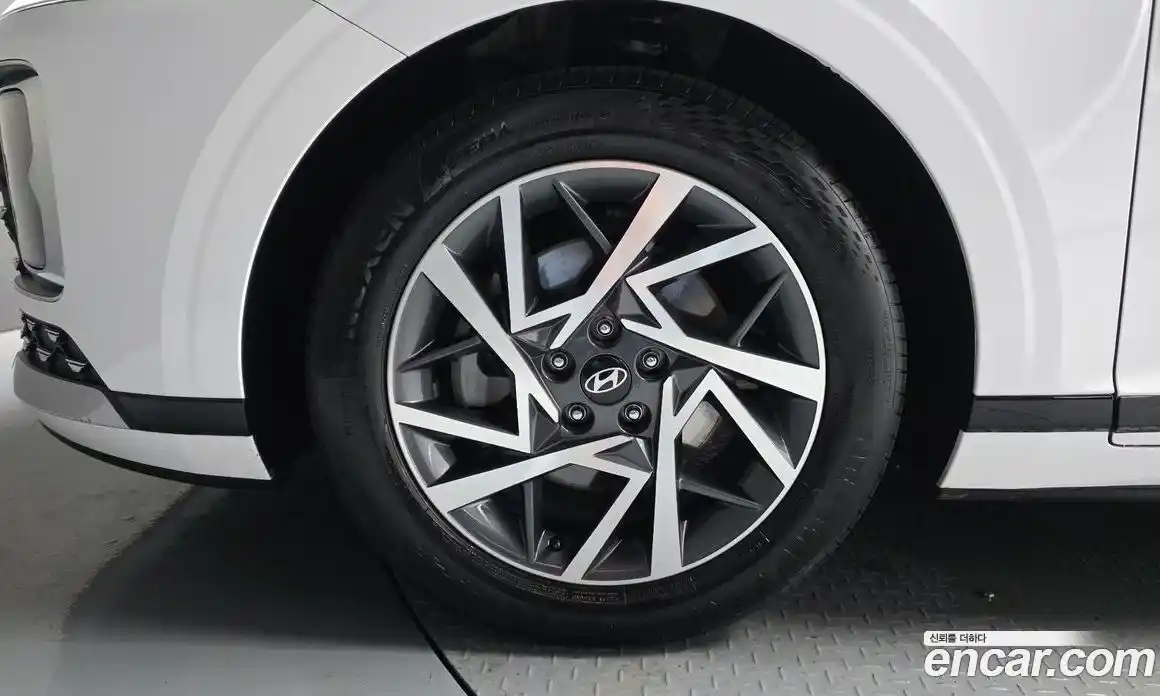 Hyundai Grandeur 2023 2.5 автомат (гидро), фото 5