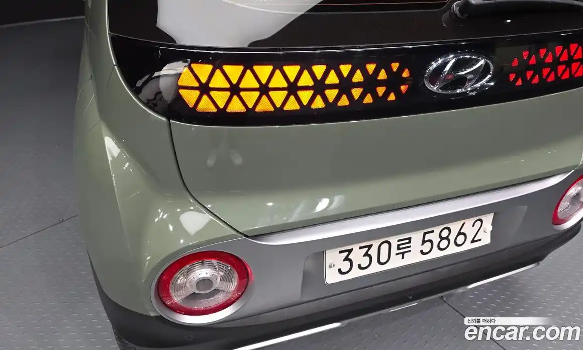 Hyundai Casper 2021 1.0 автомат (гидро), фото 9