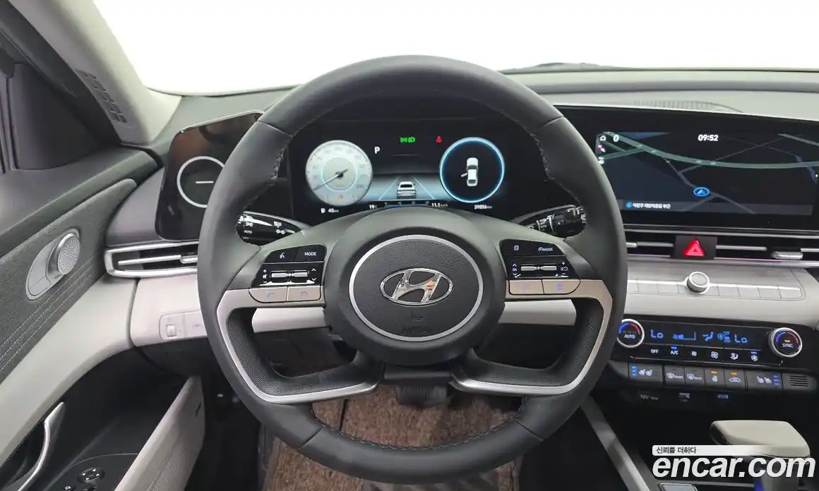 Hyundai Avante 2021 1.6 автомат (гидро), фото 14