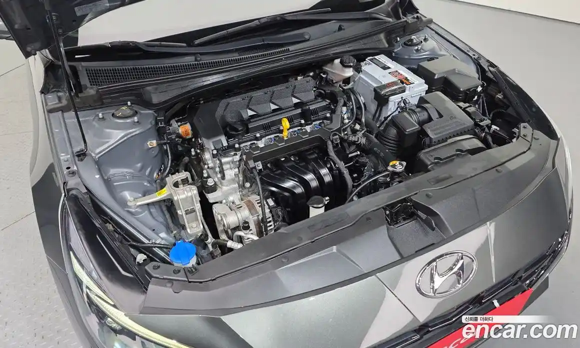 Hyundai Avante 2021 1.6 автомат (гидро), фото 6