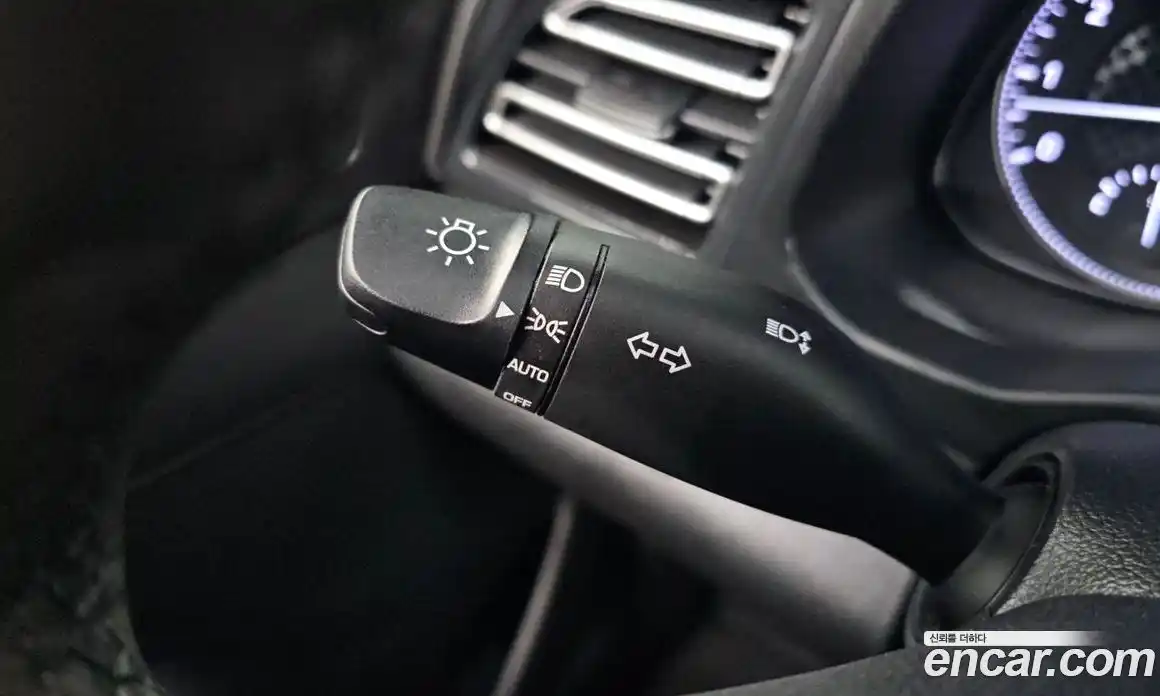 Hyundai Avante 2019 1.6 автомат (гидро), фото 25