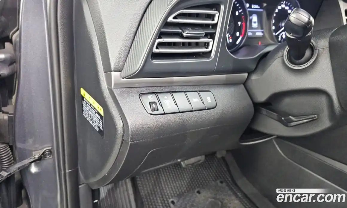 Hyundai Avante 2019 1.6 автомат (гидро), фото 29