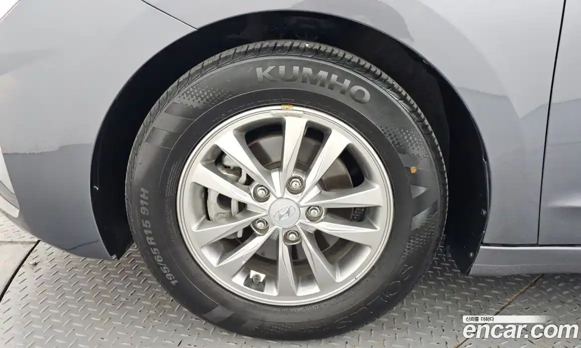 Hyundai Avante 2019 1.6 автомат (гидро), фото 5