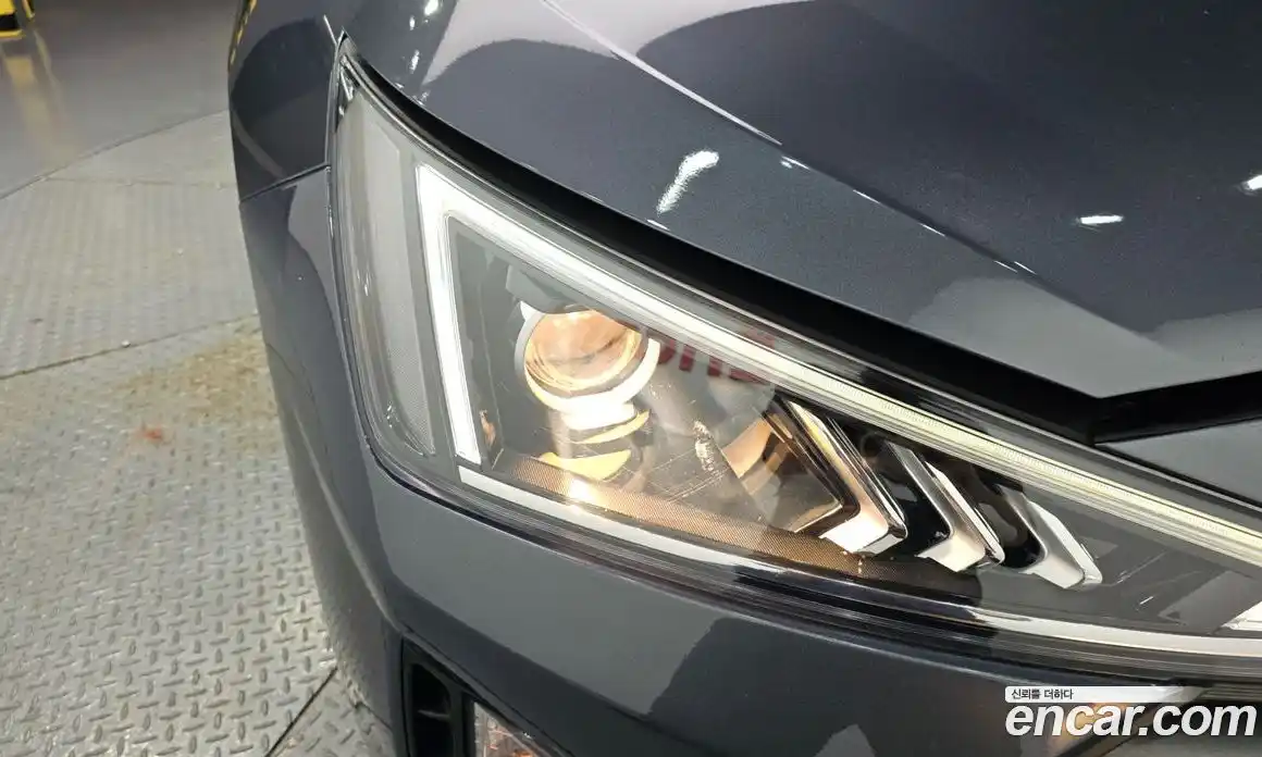 Hyundai Avante 2019 1.6 автомат (гидро), фото 8
