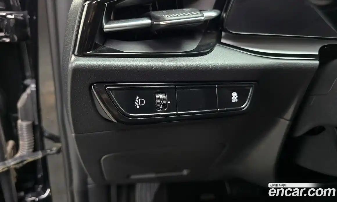 Kia Niro 2023 0.2 автомат (гидро), фото 26