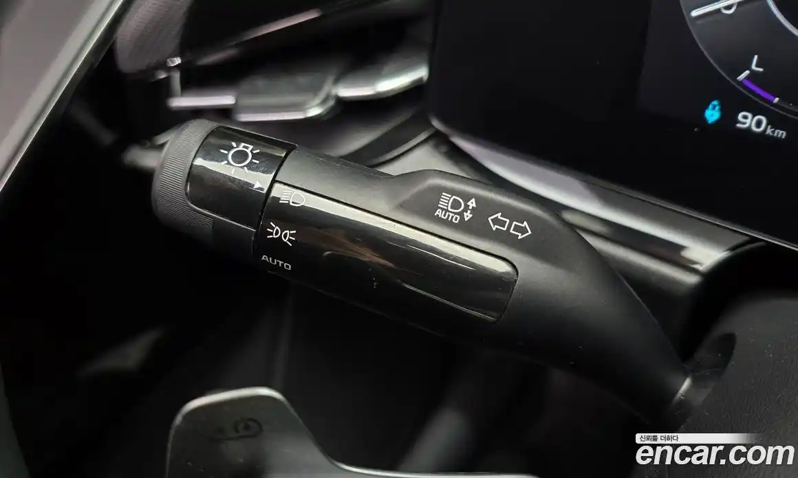 Kia Niro 2023 0.2 автомат (гидро), фото 29